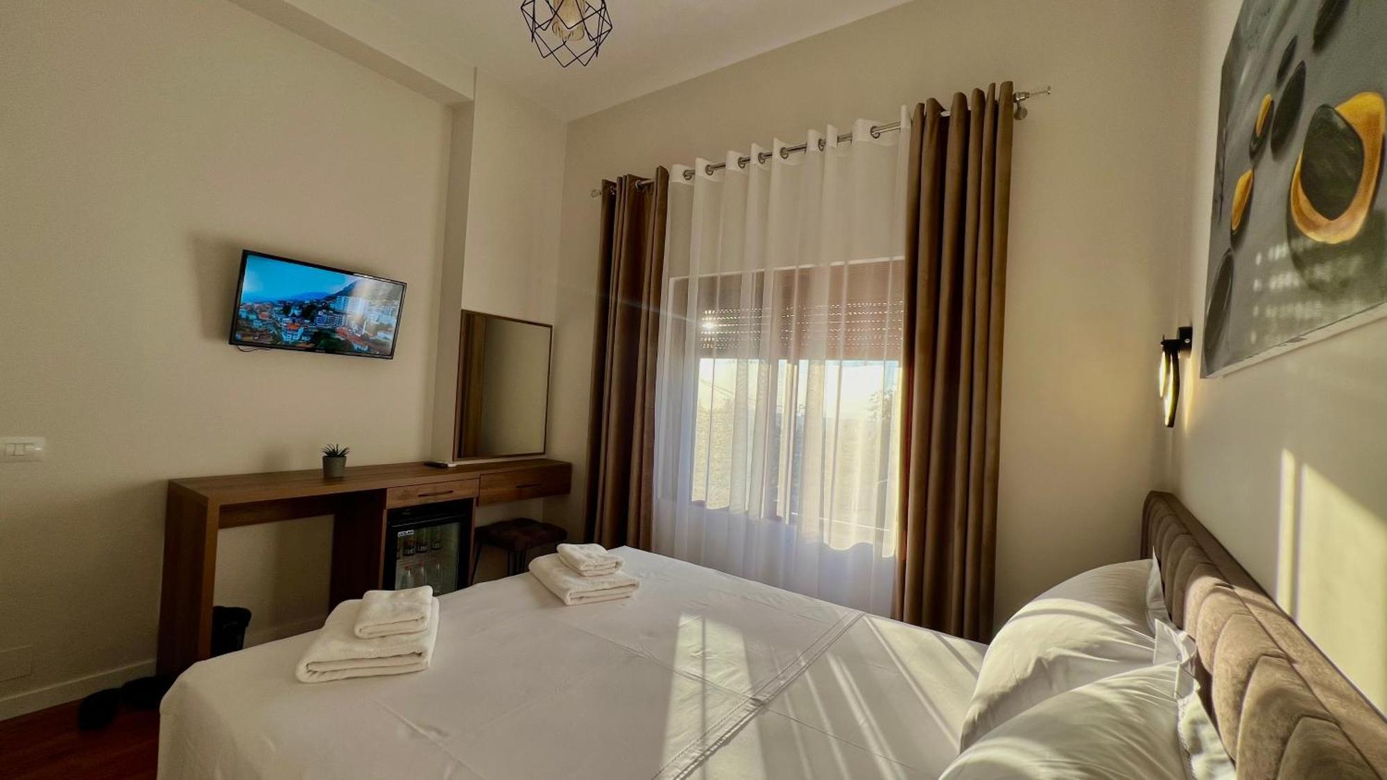 Elona'S Rooms Крує Екстер'єр фото